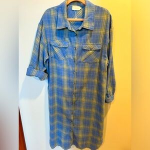 Ninekis brand button down dress/top